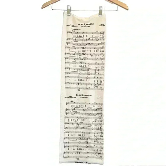 STORIARTS Madame Butterfly’s Opera, Music Notes, Infinity Scarf, Black, Beige - Picture 2 of 8
